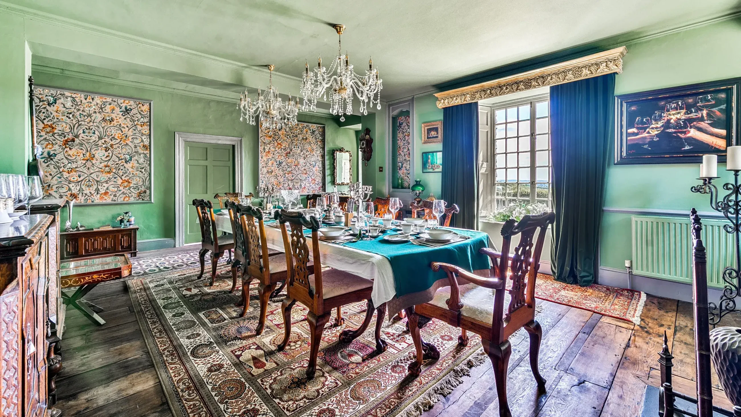 Dressed dining room of Devon holiday home