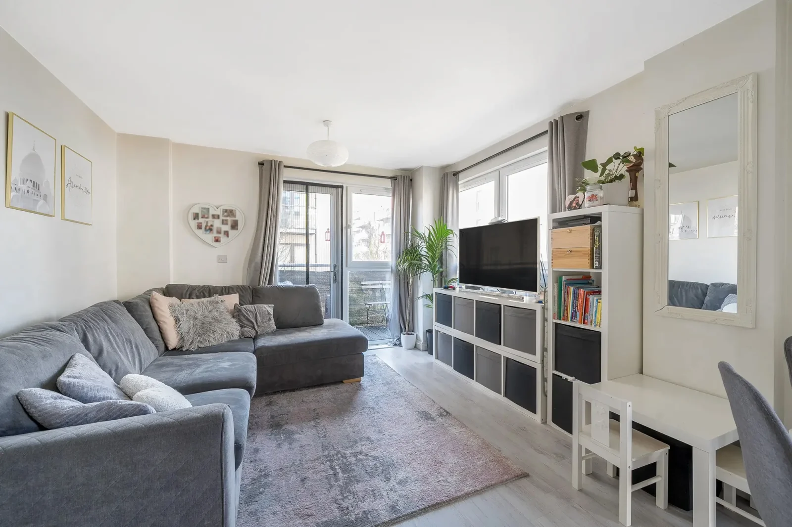 Photo of apartment sitting room